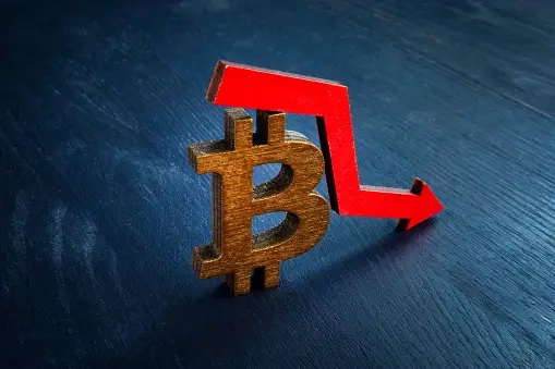 Bitcoin-Plunges-More-Than-6-Amid-Matrixports-Contradictory-Reports.jpg